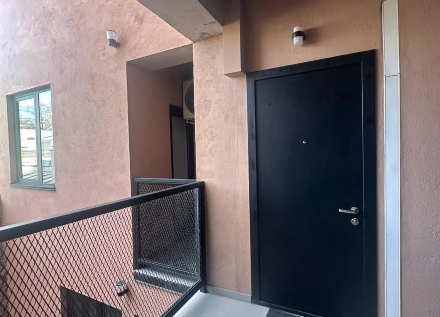 Java Apartment Τυφλίδα 0*,